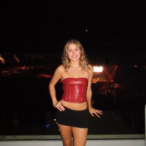 Meet your Posher, Kenley